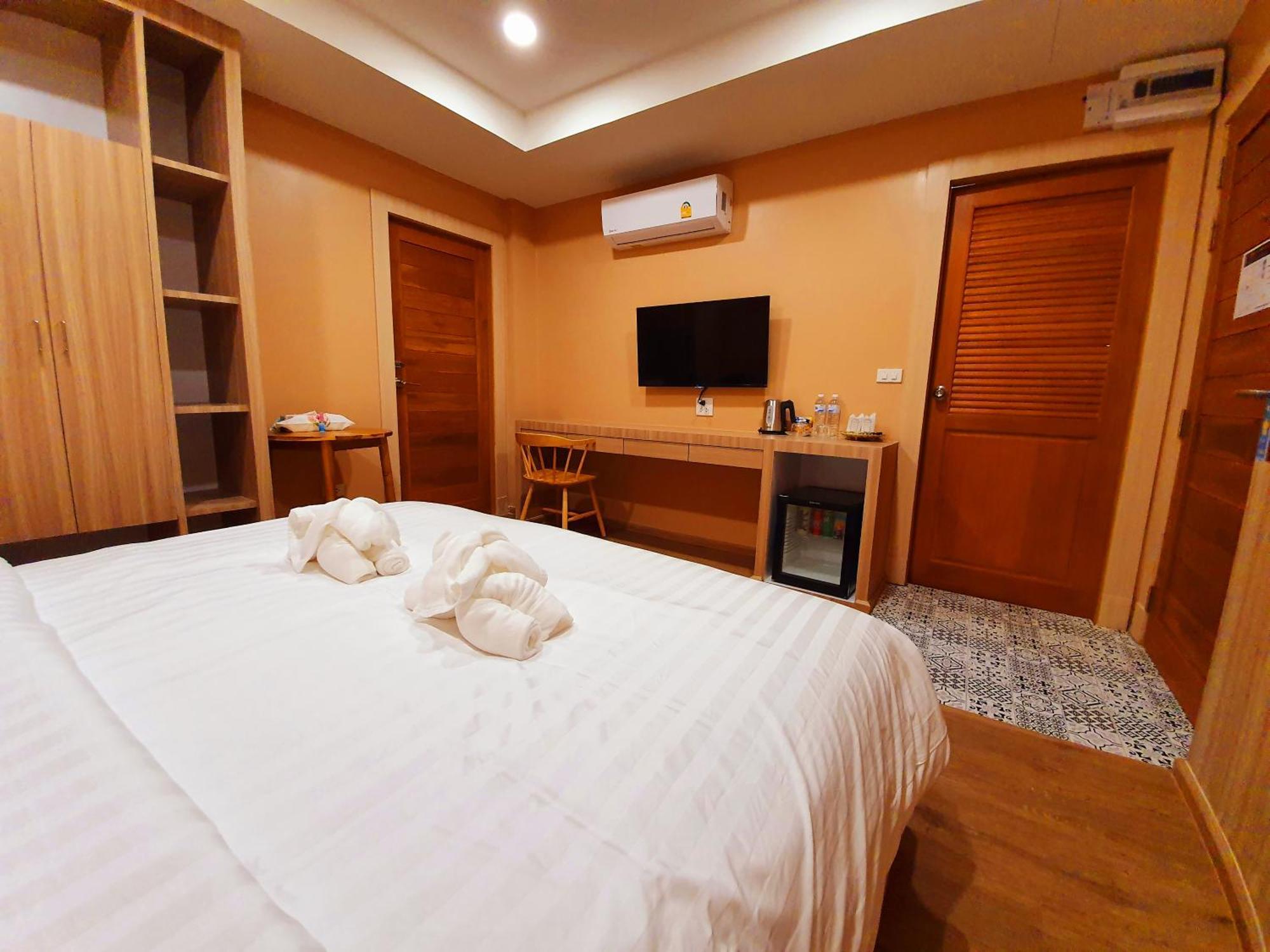 Usabai Riverside Boutique Hotel Чантхабурі Номер фото